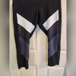 Reflex Cropped Workout Leggings